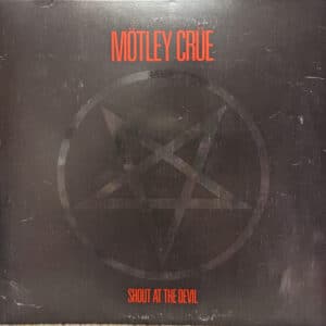 Mötley Crüe - Shout At The Devil-0
