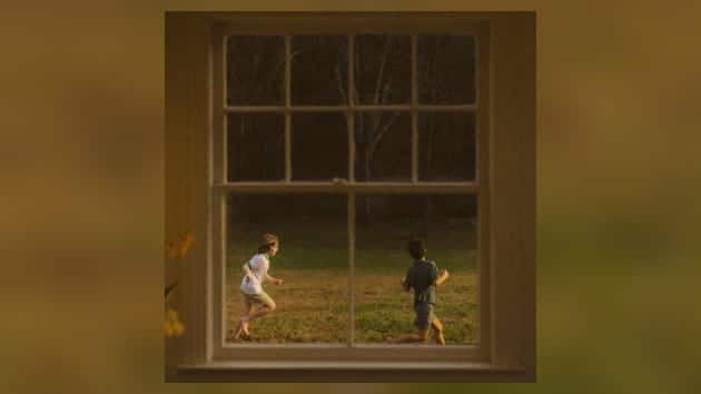 Noah Kahan’s The Great Divide Holds No. 1 Spot for Third Straight Week Noah Kahan’s The Great Divide Holds No. 1 Spot for Third Straight Week (1)
